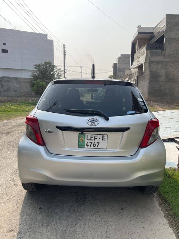 Toyota Vitz 2015 1