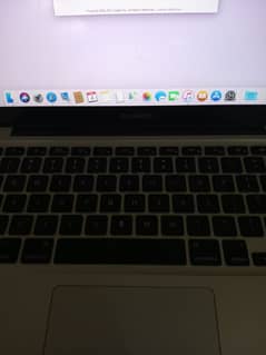 MACBOOK PRO 13-INCH MID 2010