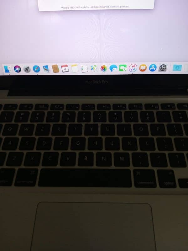 MACBOOK PRO 13-INCH MID 2010 0