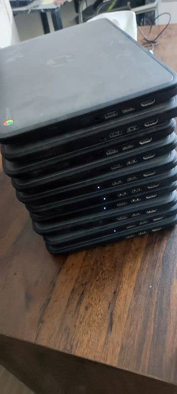 G4 Chromebook for Sell 11.6 in Display HD WLED 4Gb/16Gb 5