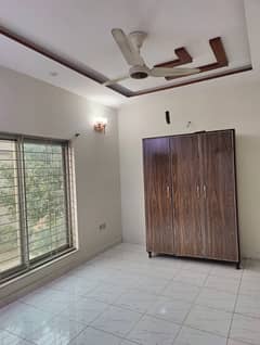 6 MARLA HOUSE AVAILABLEFOR RENT IN DREAM GARDENS LAHORE.