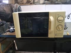 dawlance microwave oven brand new condition urgent sale