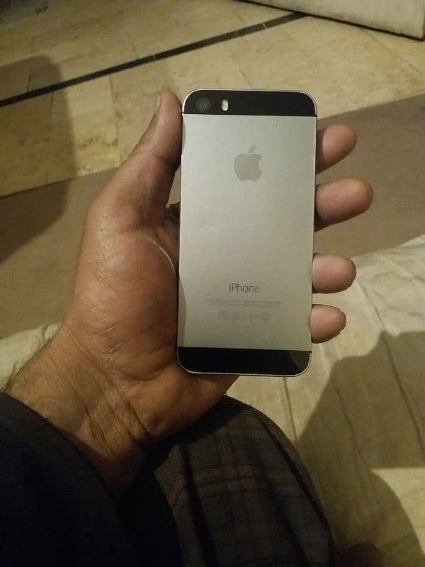 iphone 5s. 03162112406 4