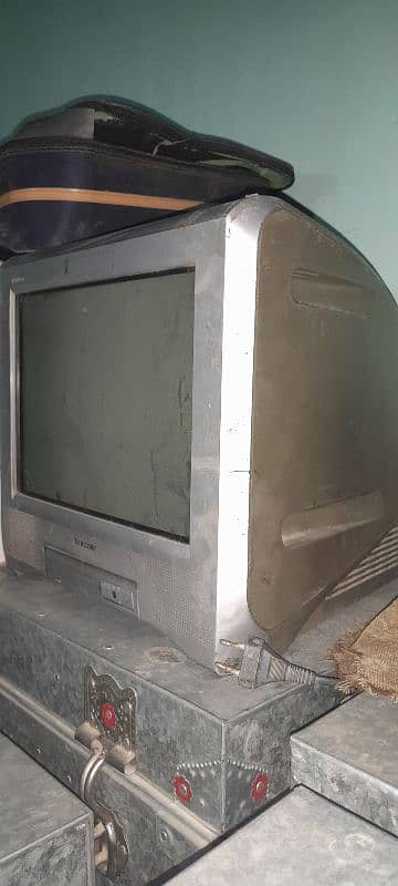 Sony Tv for sale in very neat condition 2