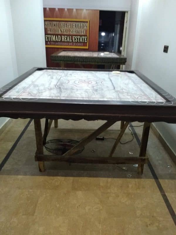 CARROM BOARD 0