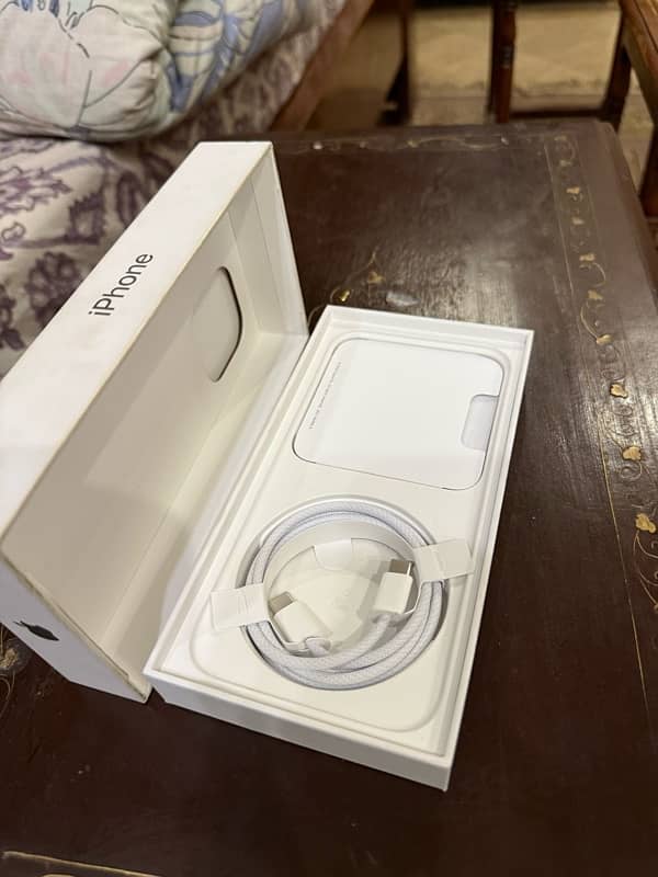 apple i phone 15 pro max(non-PTA)  scrathless 10/10 4