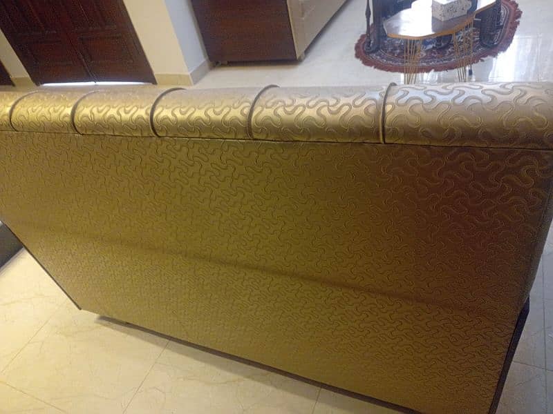 Sofa 8 seater, New condition 3