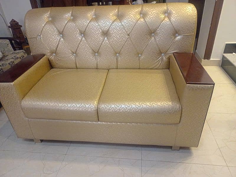 Sofa 8 seater, New condition 4