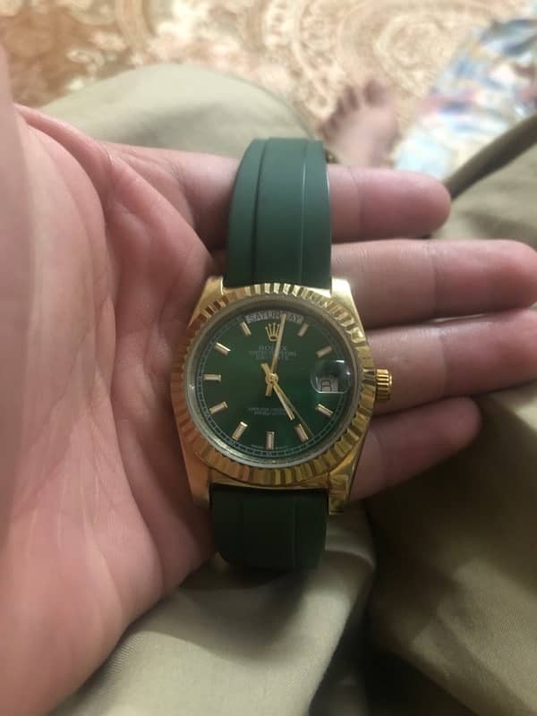 Brand:ROLEX ~ Colour:GREEN 0