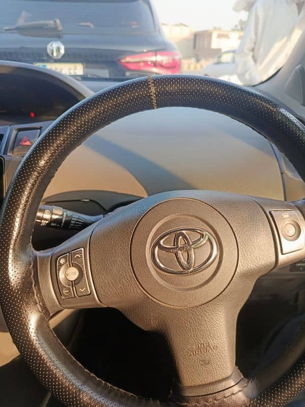 Toyota Vitz 2008 7