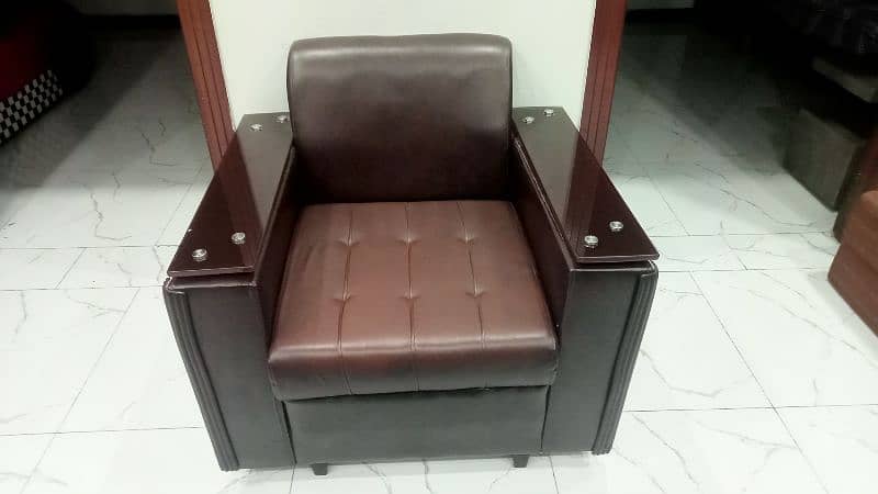 5 seaters leather sofa set 1