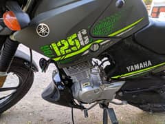 YBR 125G GREY COLOUR MODEL 2024