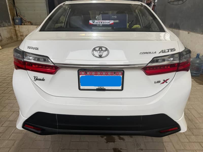 Toyota Altis Grande 2022 1