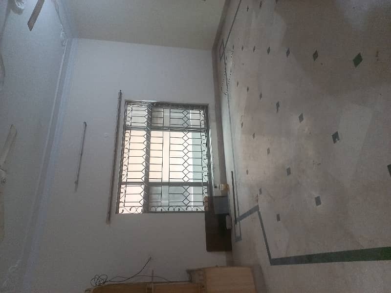 2 bedroom upper portion available chaklala scheme 3 walayat colny 0