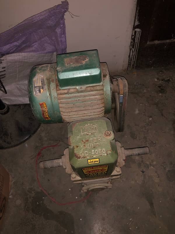 jawed bering water pump good condition 4