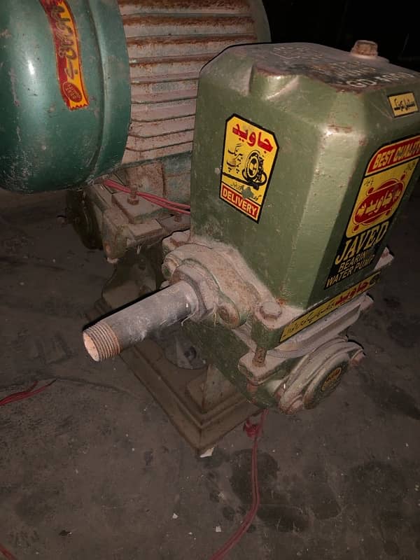 jawed bering water pump good condition 5