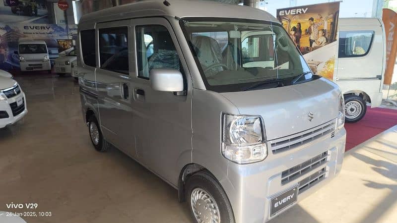 Suzuki Every Wagon 2025 0