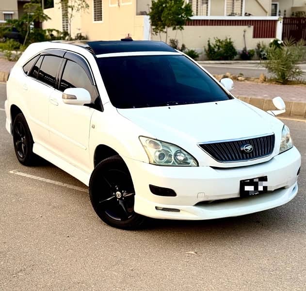 Toyota Harrier 2003 reg 2005 second owner 6