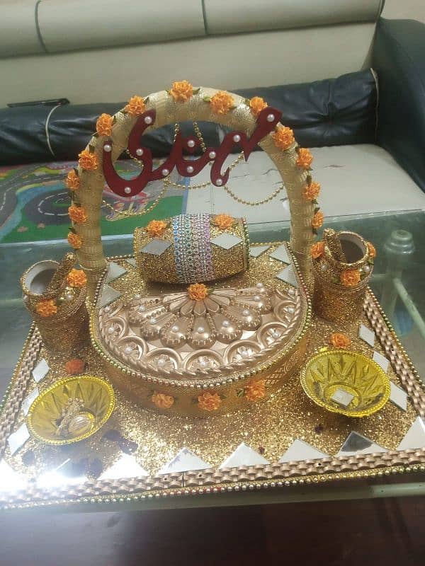 mehndi thaal in excellent New condition in throw away prices 5