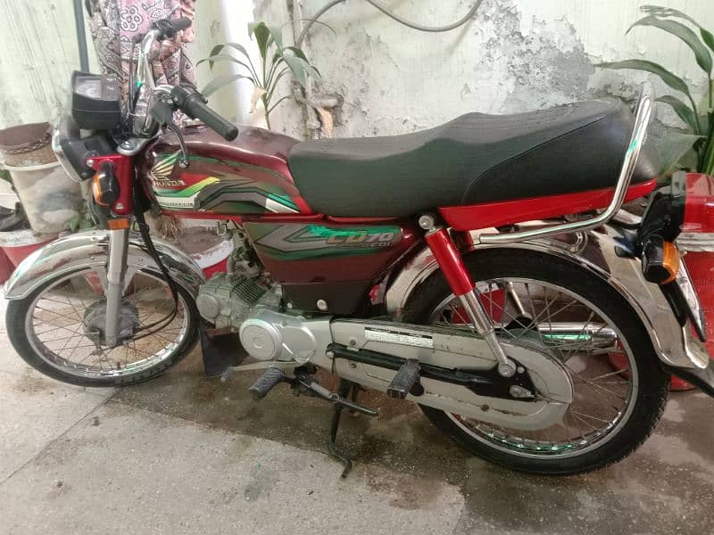 Honda CD 70 6