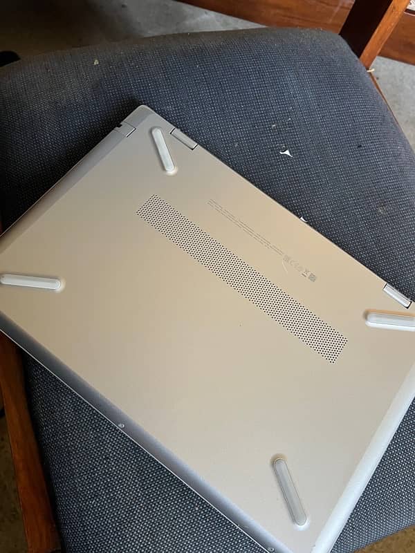 HP pavilion 4