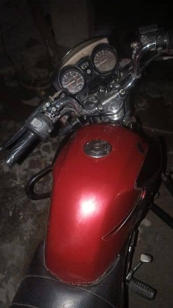 Yamaha ybr 125 arjent for sell bike is om 2