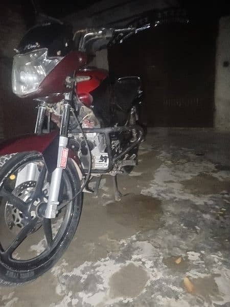 Yamaha ybr 125 arjent for sell bike is om 14