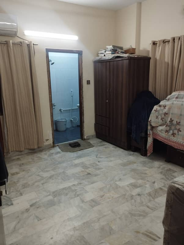 Apartment for rent 2nd floor corner touheed comercial family building 3