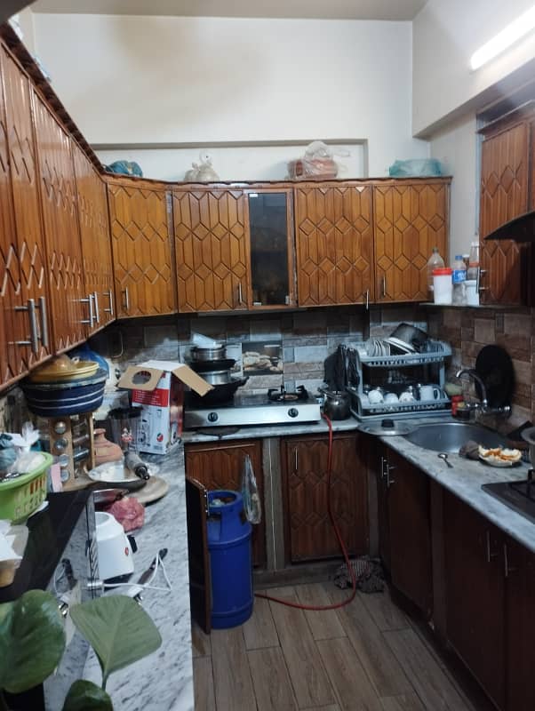 Apartment for rent 2nd floor corner touheed comercial family building 9