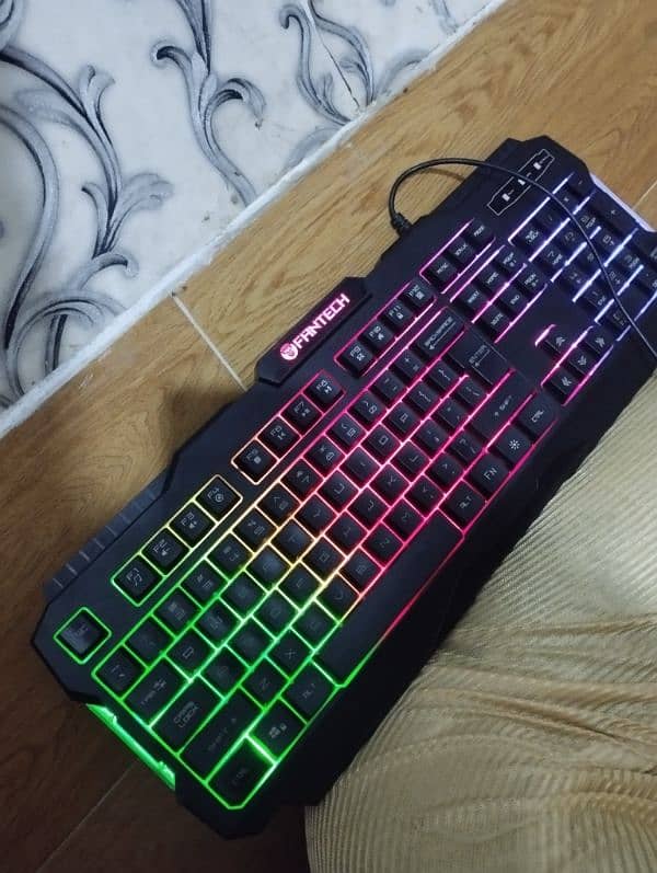 keyboard for sale 0