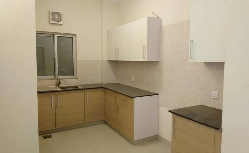 4 Bed Spacious Flat For Sale in Precinct 19 BTK 2