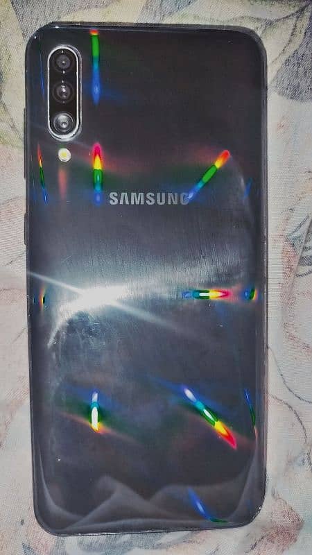 Samsung A30s 3