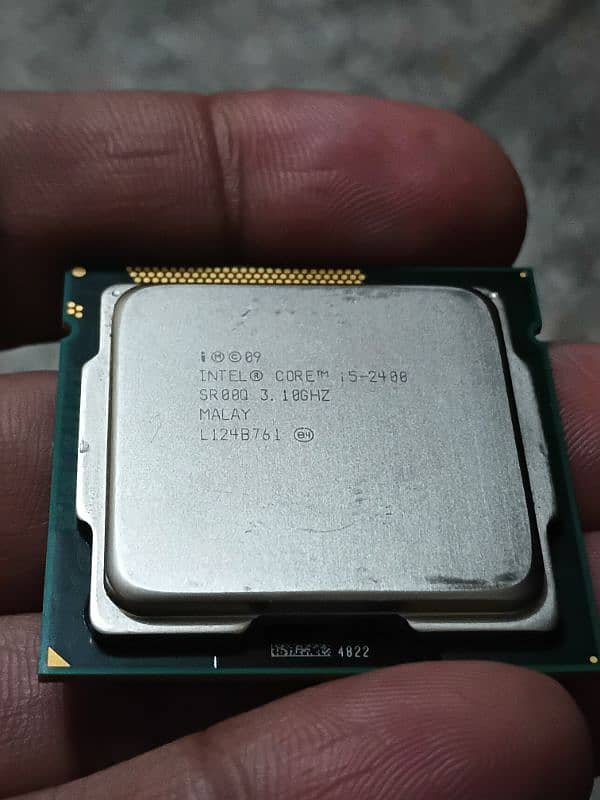 Intel Core i5-2400 2nd Gen Processor 1