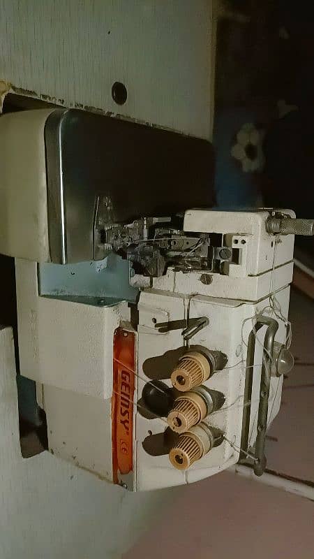 ovorlack 747 4 thread machine 1