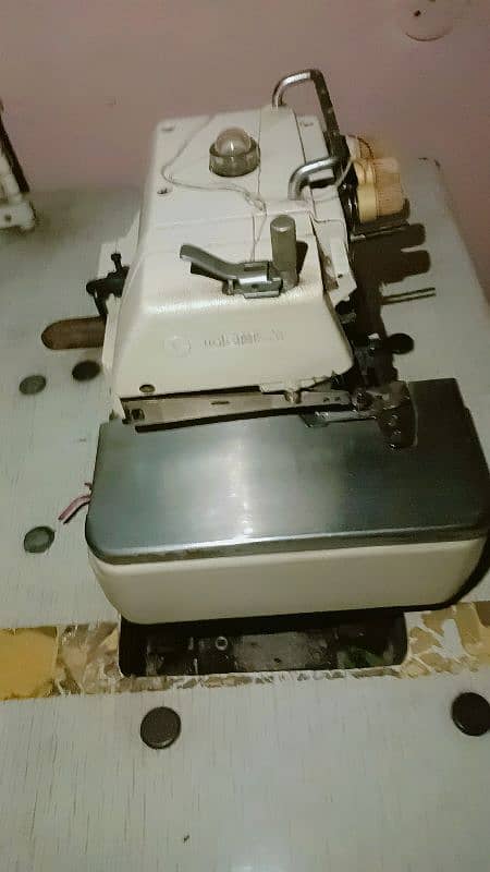 ovorlack 747 4 thread machine 3