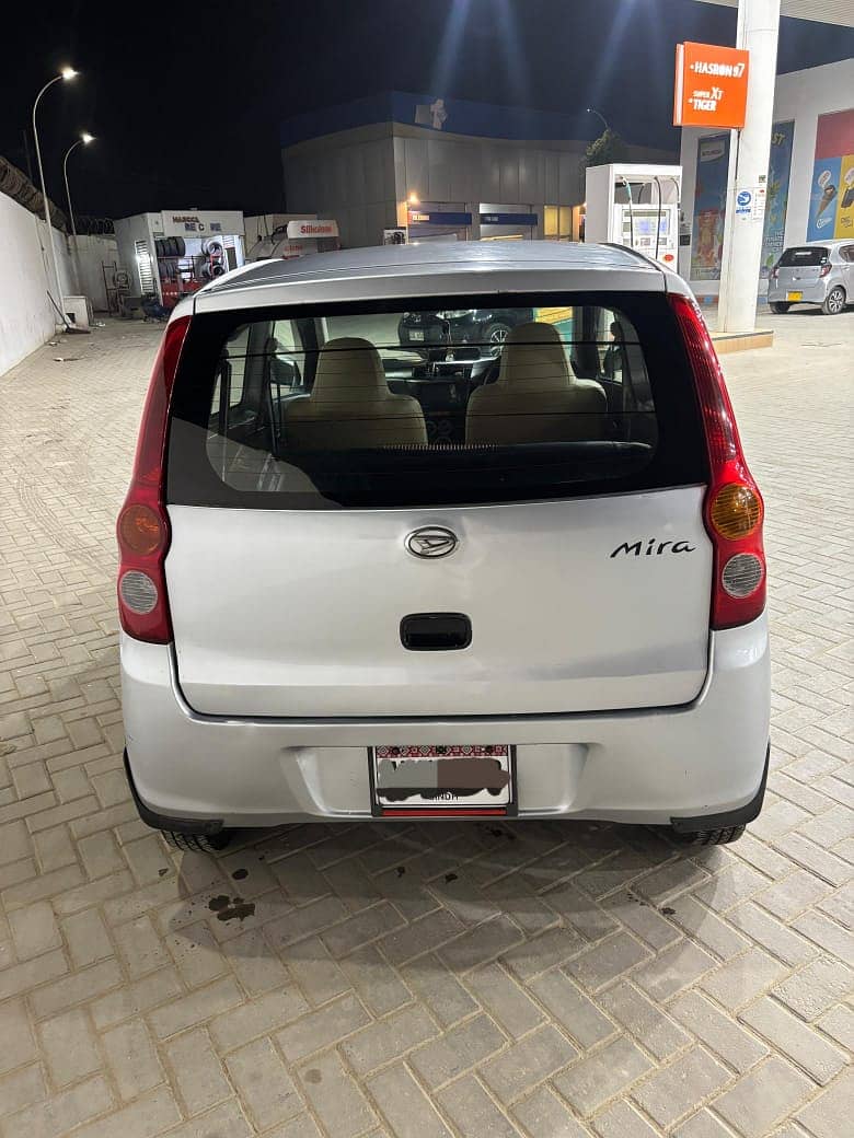 Daihatsu Mira 2013 4