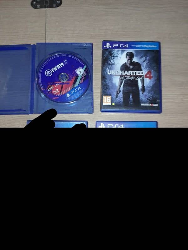 ps4 1tb import from dubai for sale 6