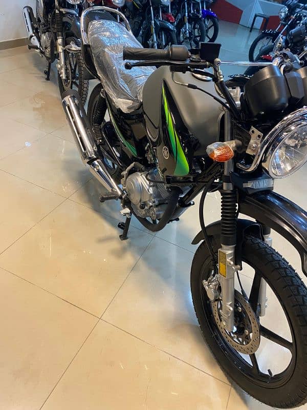 Yamaha 125G new bike 3