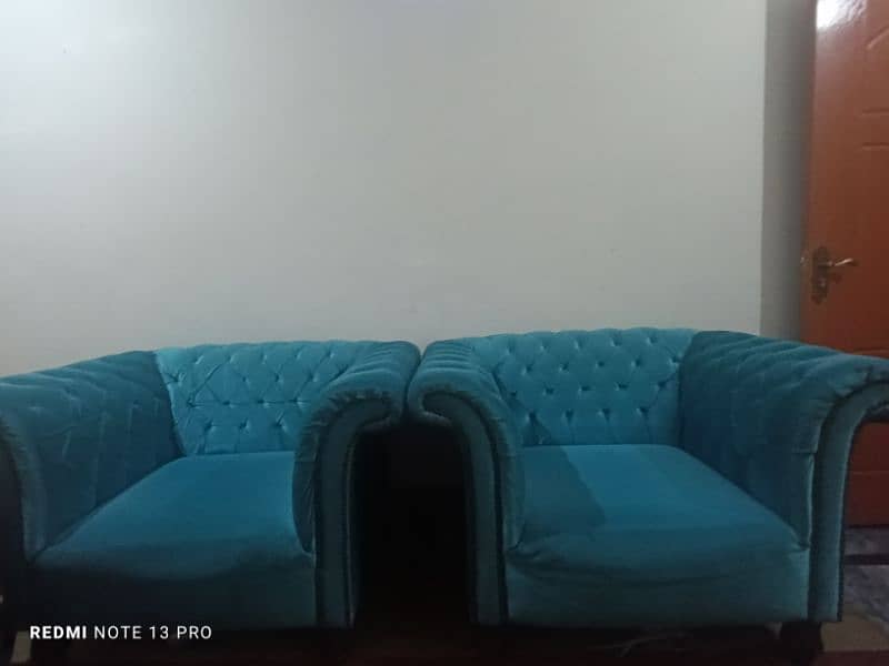 sofa  with  table 3