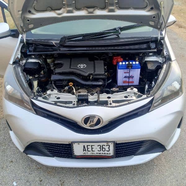 Toyota Vitz 2014 4