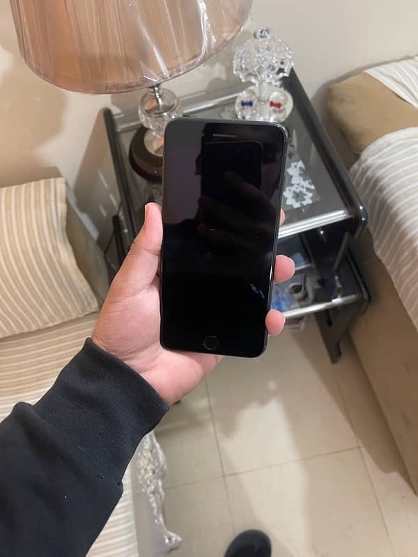 iPhone 7 Plus 32 Gb pta approved 1