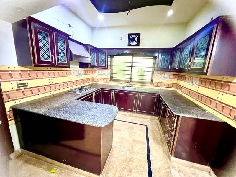 8 MARLA USED HOUSE FOR SALE MULTI F-17 ISLAMABAD ALL FACILITY AVAILABLE CDA APPROVED SECTOR MPCHS 10