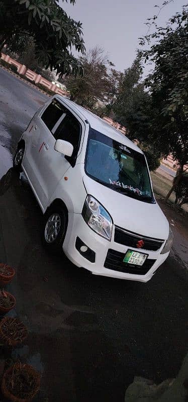 Suzuki Wagon R 2018 1