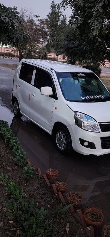 Suzuki Wagon R 2018 3