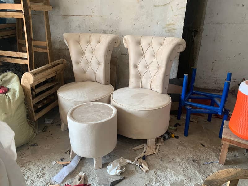 New Mora Chair Set For Sale 7