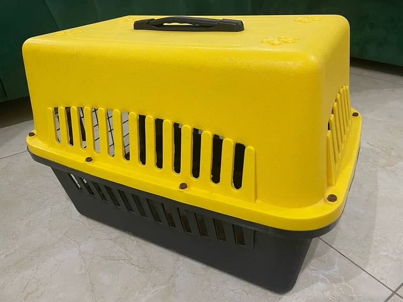 Pet carrier box 1