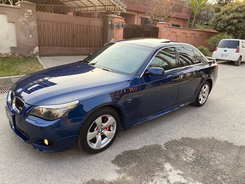 BMW 5 Series 2004 11