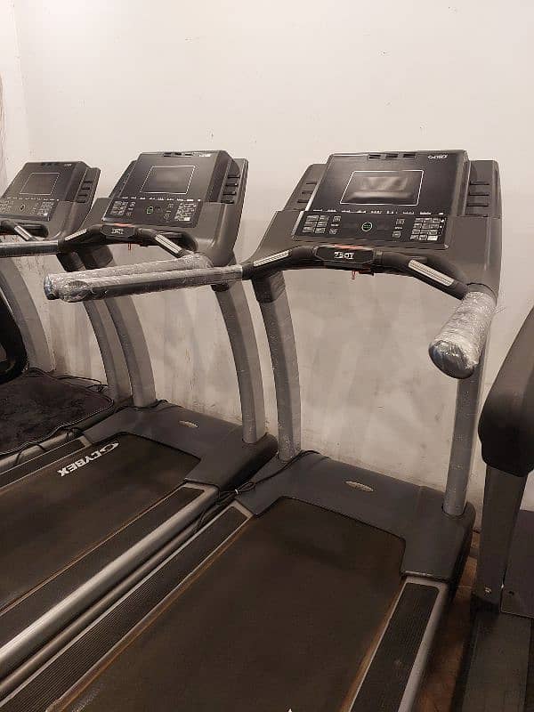 Treadmills / Running Machine / Elleptical  / Spinning bike / HomeGym 8