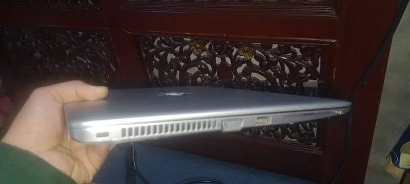 laptop seal krna hy 4