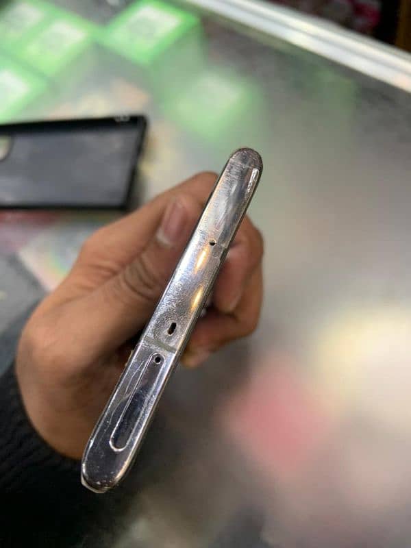 samsung s10 Vip Aproved  white line 5